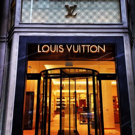 louis vuitton downtown chicago|louis vuitton outlet chicago.